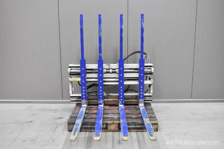 Double pallet handler with side-shift